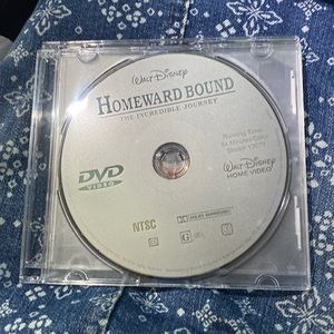 Like new DVD Homeward Bound